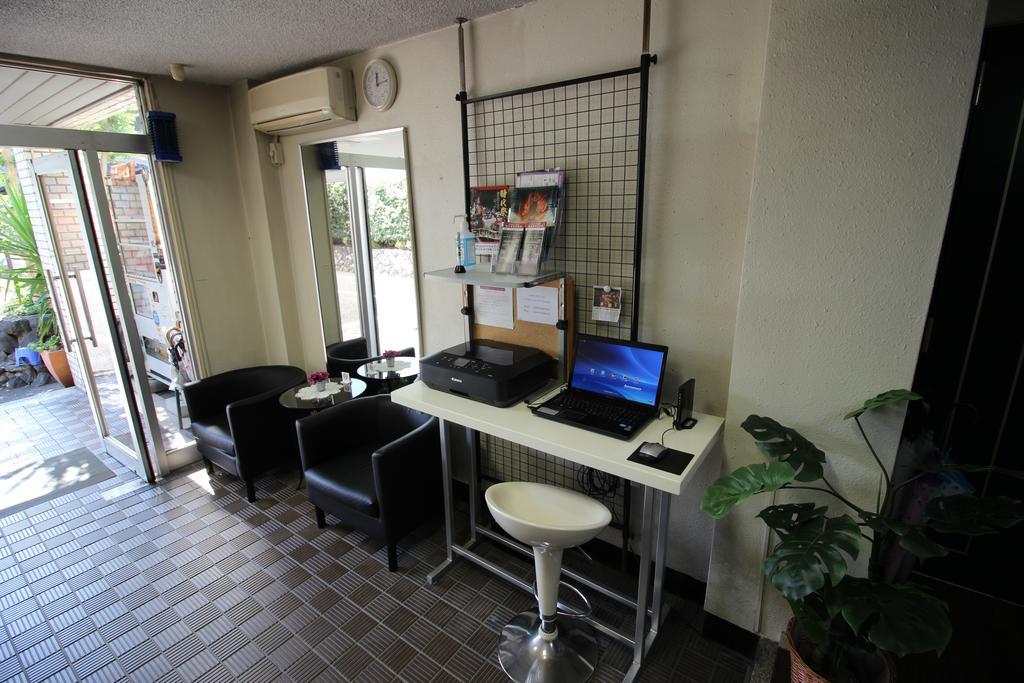 Hotel Chrysantheme Kyoto Buitenkant foto